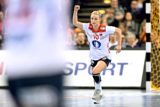 Norges Stine Bredal Oftedal jublar