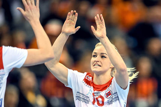 Norges Stine Bredal Oftedal jublar