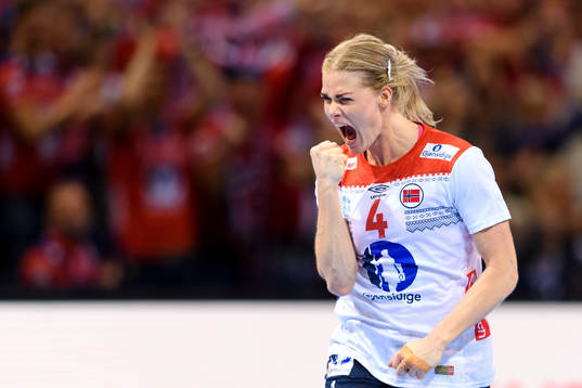 Norges Veronica Egebakken Kristiansen jublar i semifinalen