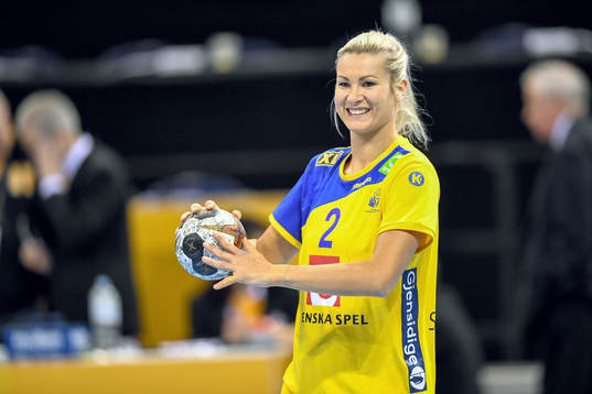 Sveriges Ulrika Toft Hansen värmer upp