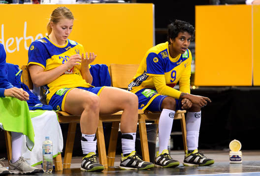 Sveriges Isabelle Gulldén och Loui Sand deppar
