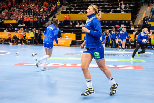 Sveriges Isabelle Gulldén före bronsmatchen mellan
