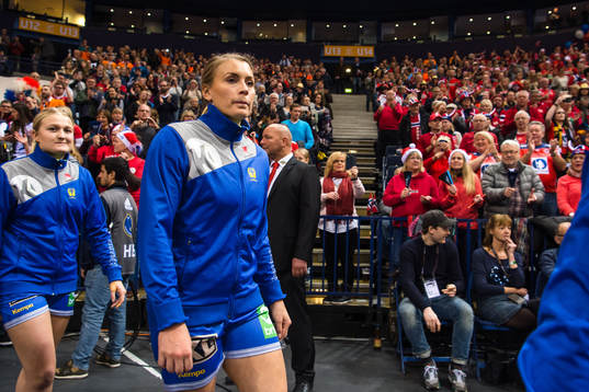 Sveriges Isabelle Gulldén före bronsmatchen mellan