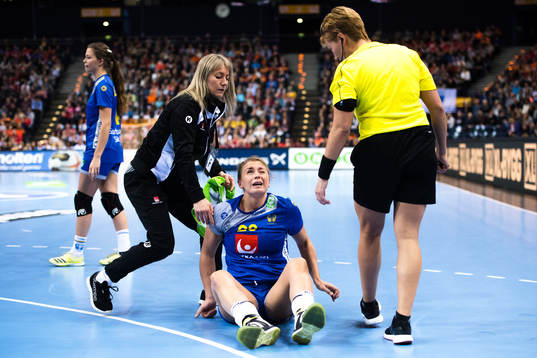 Sveriges Isabelle Gulldén får vård