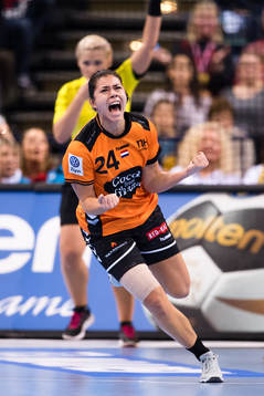 Nederländernas Martine Smeets jublar i bronsmatchen mellan