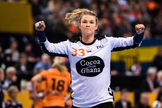 Nederländernas målvakt Tess Wester jublar i bronsmatchen