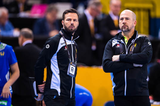 Sveriges förbundskapten Henrik Signell och assisterande