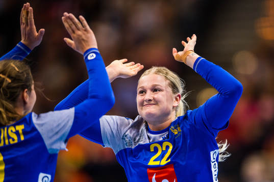 Sveriges Hanna Blomstrand  jublar  i bronsmatchen mellan