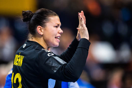 Sveriges målvakt Filippa Idéhn  jublar  i bronsmatchen