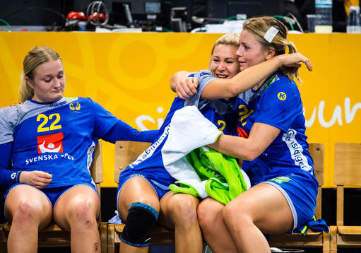 Sveriges Hanna Blomstrand , Ulrika Toft Hansen och Isabelle