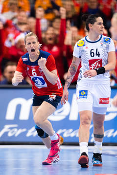 Norges Heidi Løke jublar i finalen mellan Frankrike och