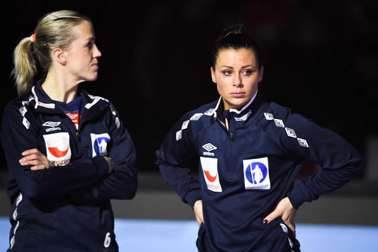 Norges Heidi Løke och Nora Mørk deppar