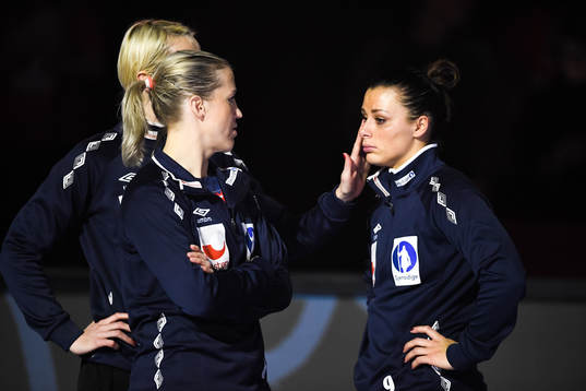Norges Heidi Løke och Nora Mørk deppar