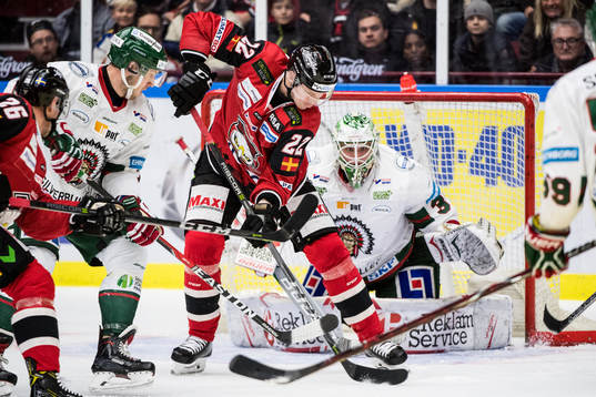 Malmö Redhawks Lars Bryggman oroar framför Frölundas