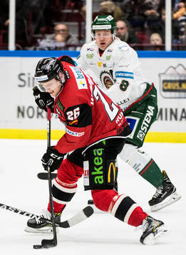 Malmö Redhawks Axel Wemmenborn och Frölundas John Nyberg