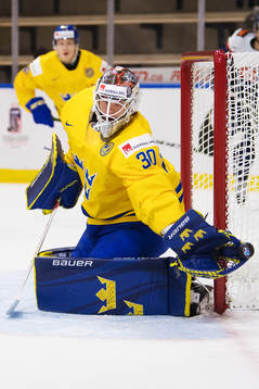 Sveriges målvakt Filip Gustavsson