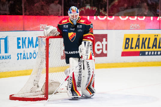 Djurgårdens målvakt Joacim Eriksson deppar