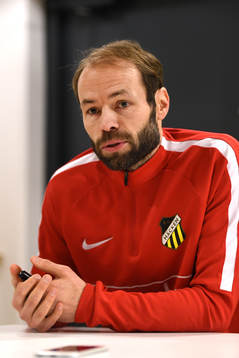 Andreas Alm, tränare i Häcken