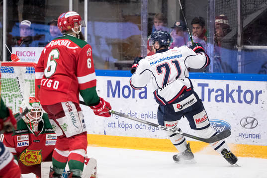 Linköpings Emil Sylvegård jublar