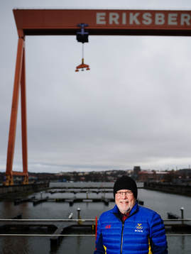 Förbundskaptenen för Sveriges damlandslag i ishockey Leif