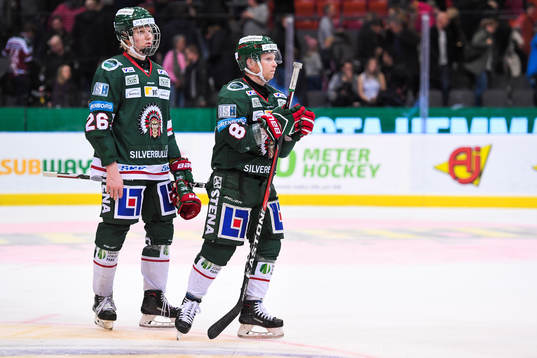 Frölundas Rasmus Dahlin och Ryan Lasch deppar