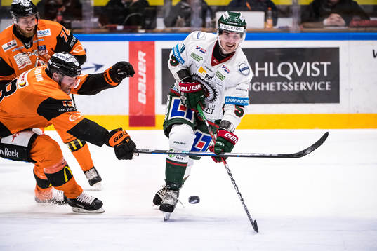 Frölundas Adam Almqvist  och Karlskronas Emil Larsson
