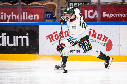 Frölundas Rasmus Dahlin skjuter