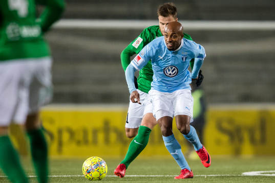 Malmö FFs Fouad Bachirou och Floras Rauno Sappinen