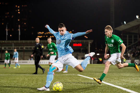 Malmö FFs Laorent Shabani och Floras Mihkel Ainsalu