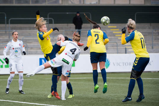 Bröndbys Stine Larsen, Rosengårds Glodis Perla