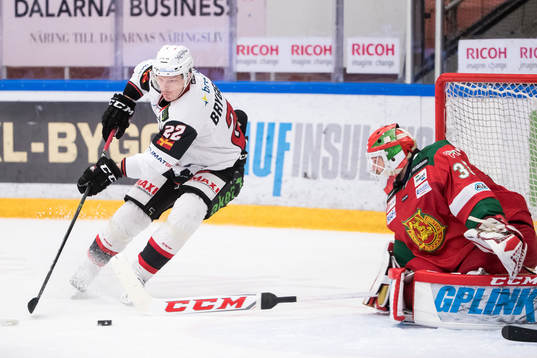 Malmö Redhawks Lars Bryggman  och Moras målvakt Christian