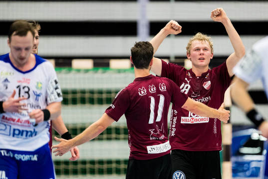 Lugis Anders Hallberg och Alfred Jönsson jublar