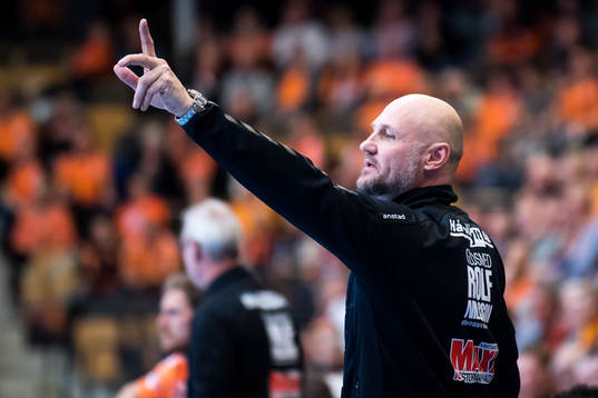 Kristianstads tränare Ola Lindgren agerar