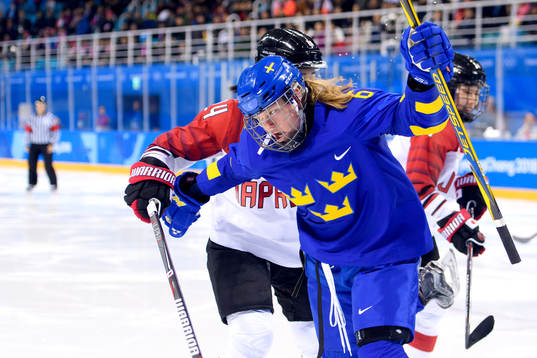 Bläddra bland fler bilder av 2018 Winter Olympics, Day 1, Ice Hockey, Women's Preliminary Round, Japan - Swed