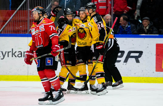Örebros Victor Bartley deppar vid 0-4 och Luleås Patrick