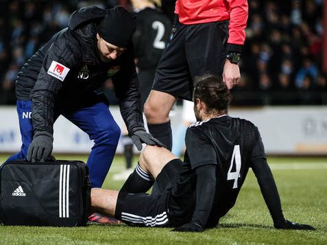 Dalkurds Alex De John får behandling