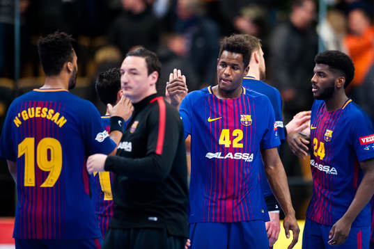 Barcelonas Wael Jallouz jublar
