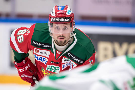 Moras Mathias Bromé  i ishockeymatchen i SHL mellan Mora
