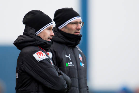 Helsingborgs tränare Per-Ola Ljung och assisterande