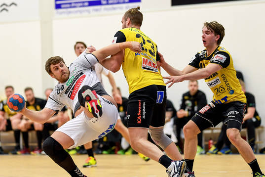 Helsingborgs Linus Nileskog och Karlskronas Lars Möller
