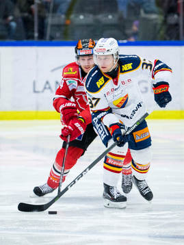 Örebros Tom Wandell och Djurgårdens Jesper Pettersson