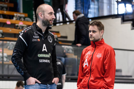 Varbergs tränare Hans Karlsson och IFK Ystads tränare