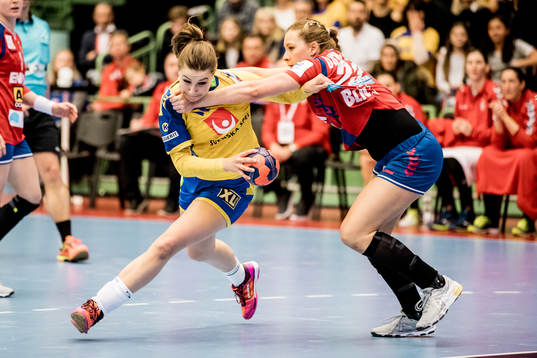 Sveriges Anna Lagerquist före Serbiens Marija Obradovic