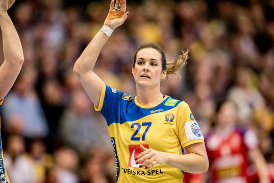Sveriges Sabina Jacobsen  jublar