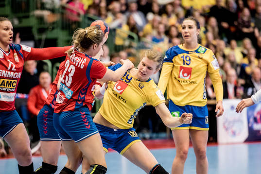 under handbollsmatchen i EM-kvalet mellan Sverige och