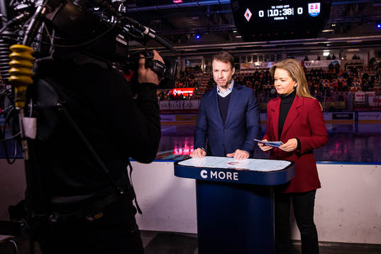 Cmores Mike Helber och Marika Eriksson