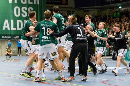 Varbergs spelare jublar