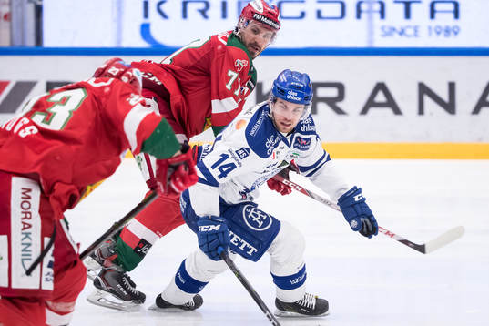 Leksands Oskar Lang och Moras Keaton Ellerby  i