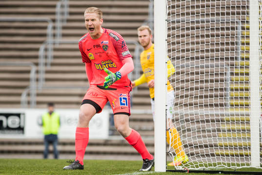 Falkenbergs målvakt Hampus Nilsson