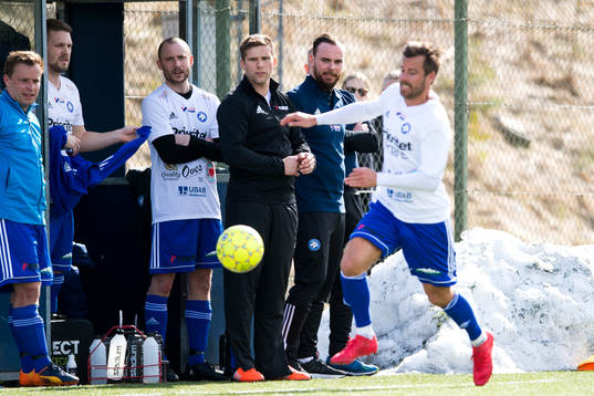 Bläddra bland fler bilder av Fotboll, Div 5, Öjersjö - Hönö
